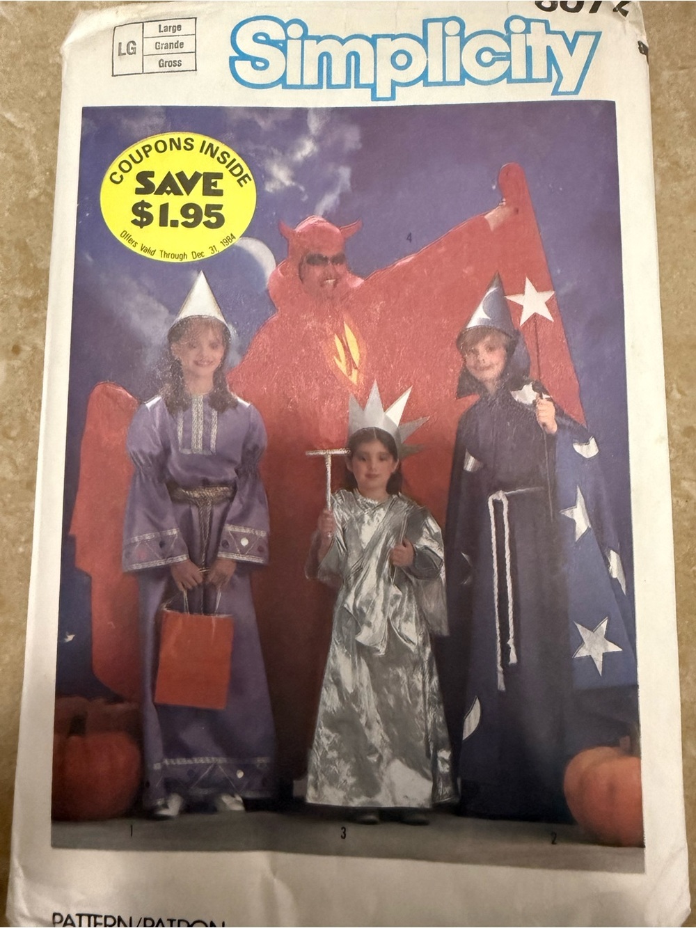 Simplicity Halloween Costume Pattern - Picture 3 of 6